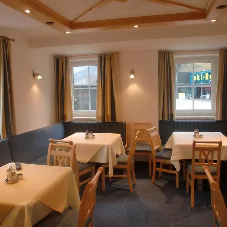 מלון Gondelstube